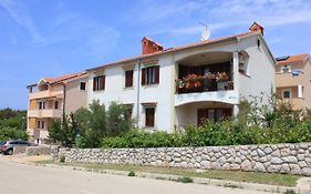 Apartments With A Parking Space Cres - 7983